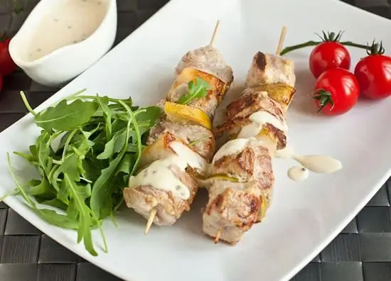 Sealiha kebab pirnidega